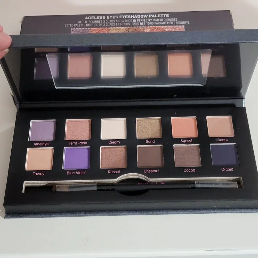 Mally Ageless Eyes Eyeshadow Palette New in Box 12 Colors